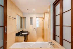 Hillington Green (D23), Condominium #556676471
